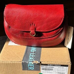 BNNU Portland Leather Goods Chli Red Large Monaco